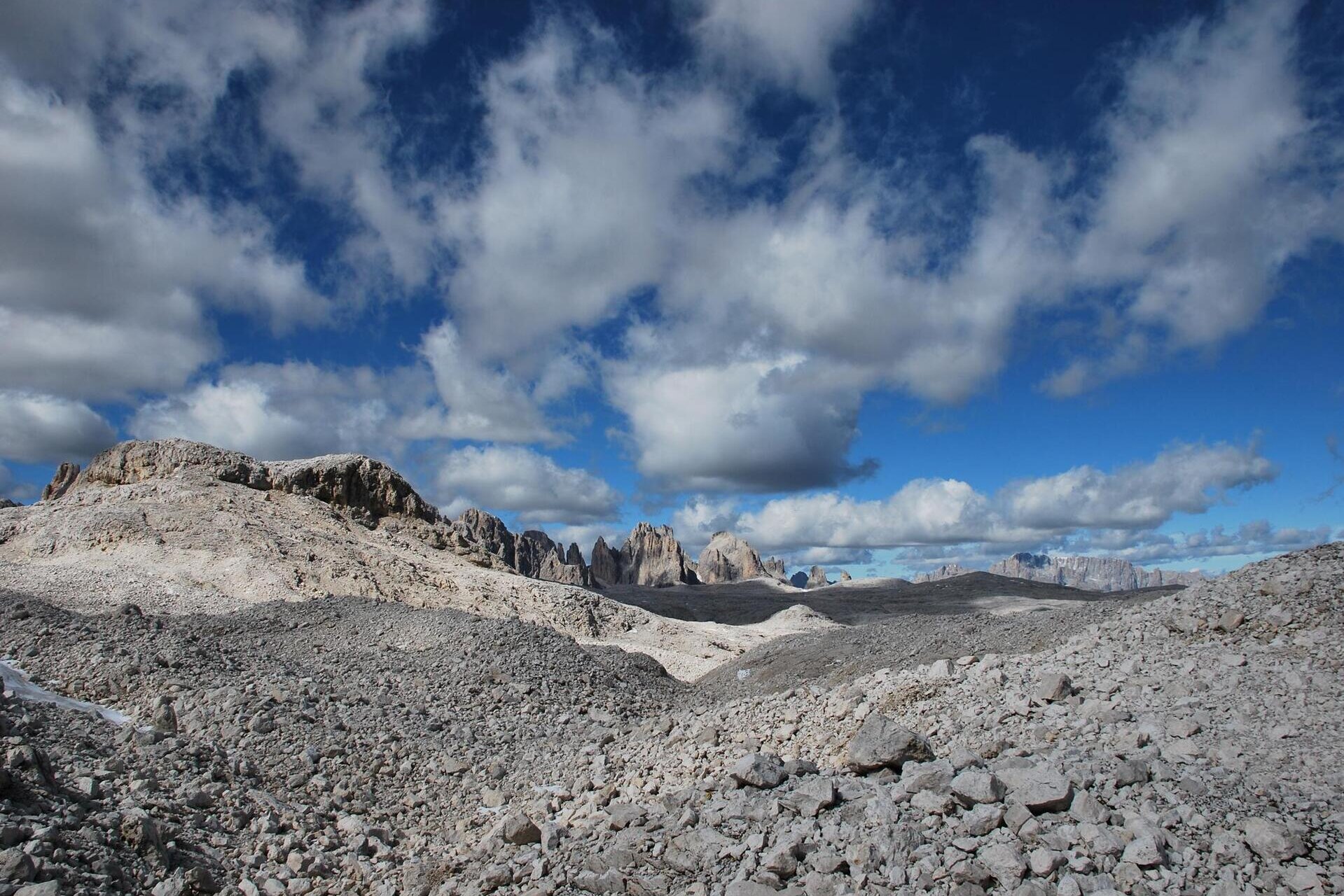 Al Liite: Incursioni nella Complessità
