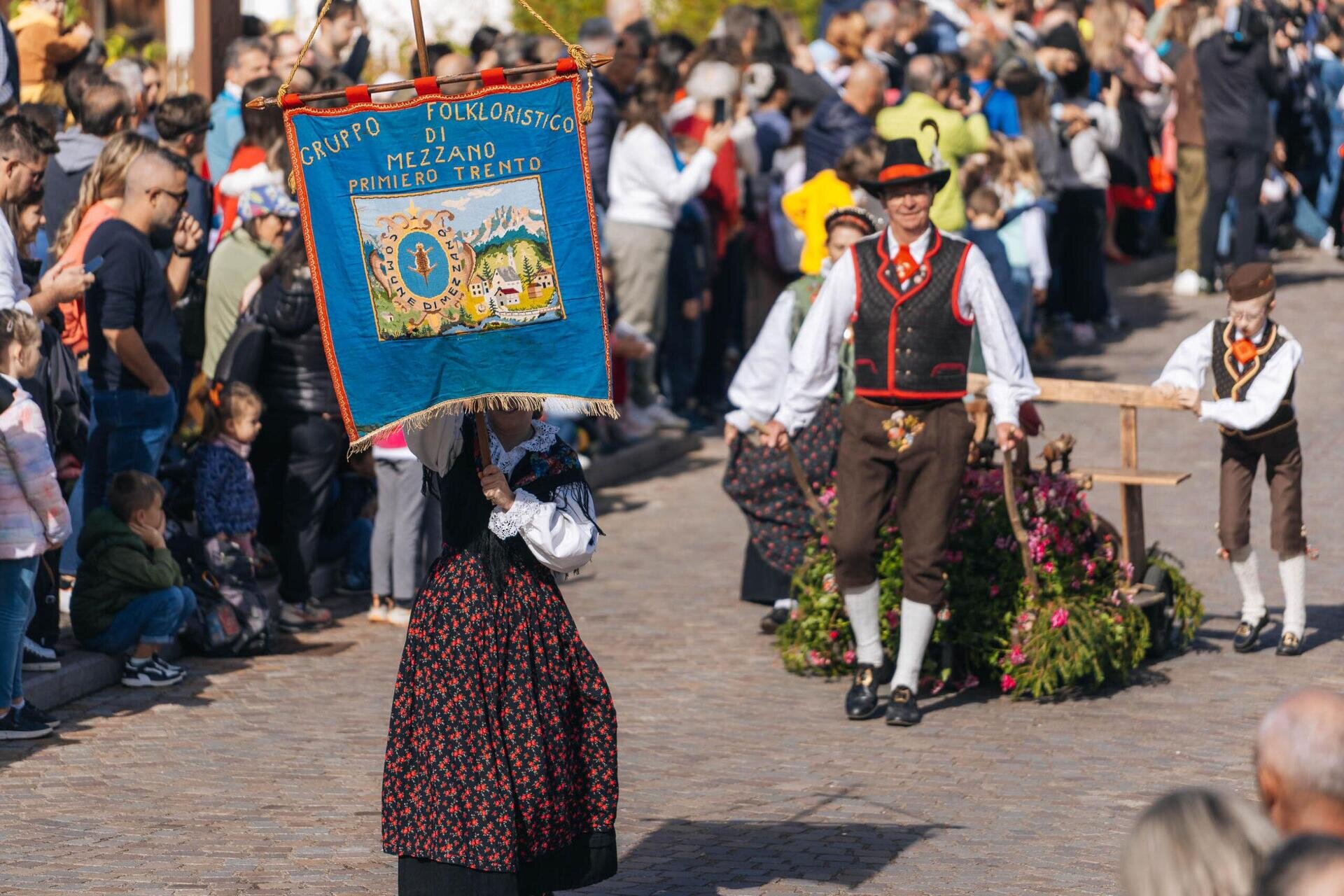 Serata con il Gruppo Folkloristico di Mezzano