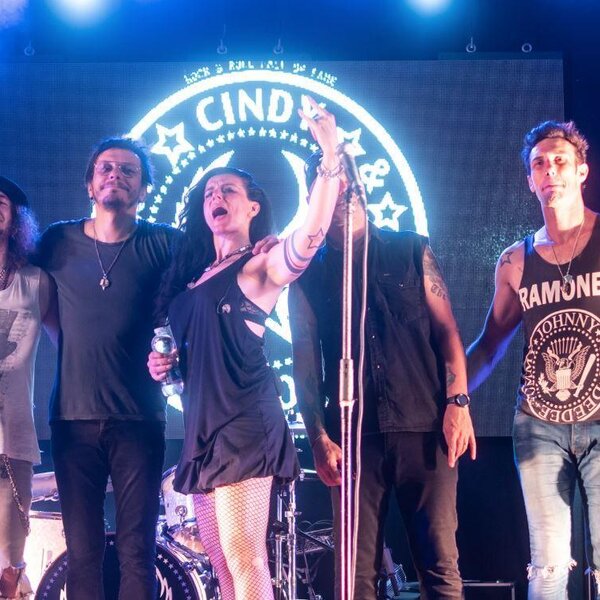 The Night Primiero: Cindy & The Rock History