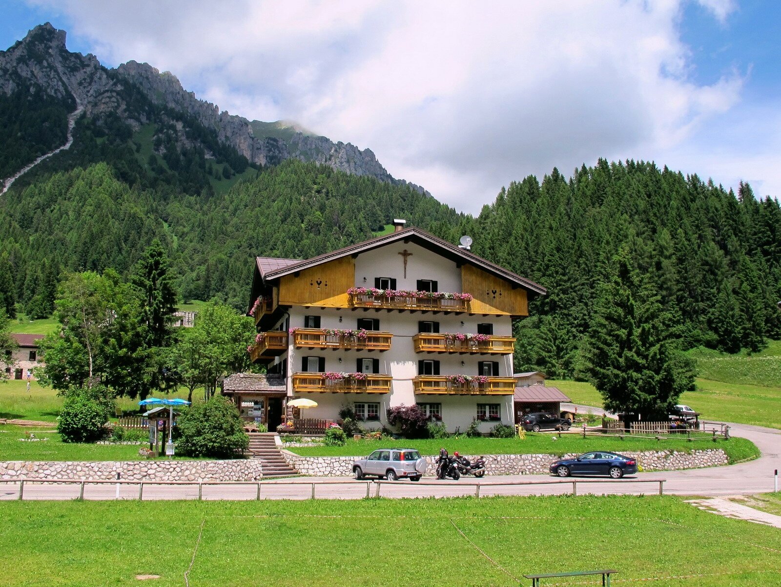 Img2 21344737 Default Variant