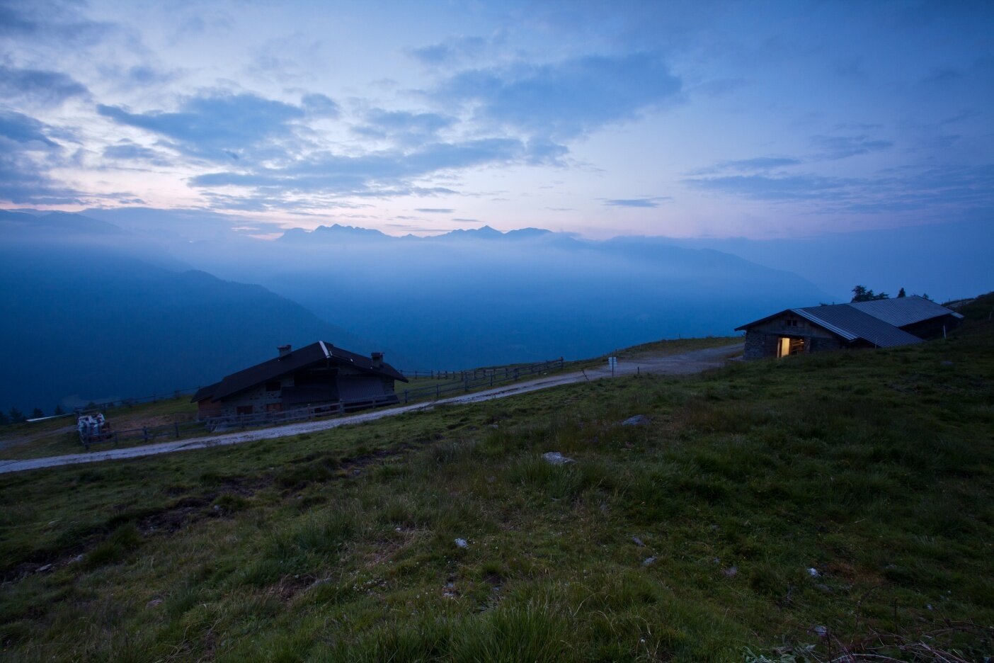 Img2 606369760 Default Variant