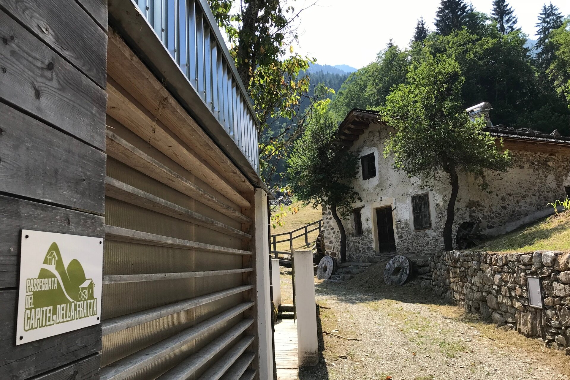 Walk to the Capitel della Fratta