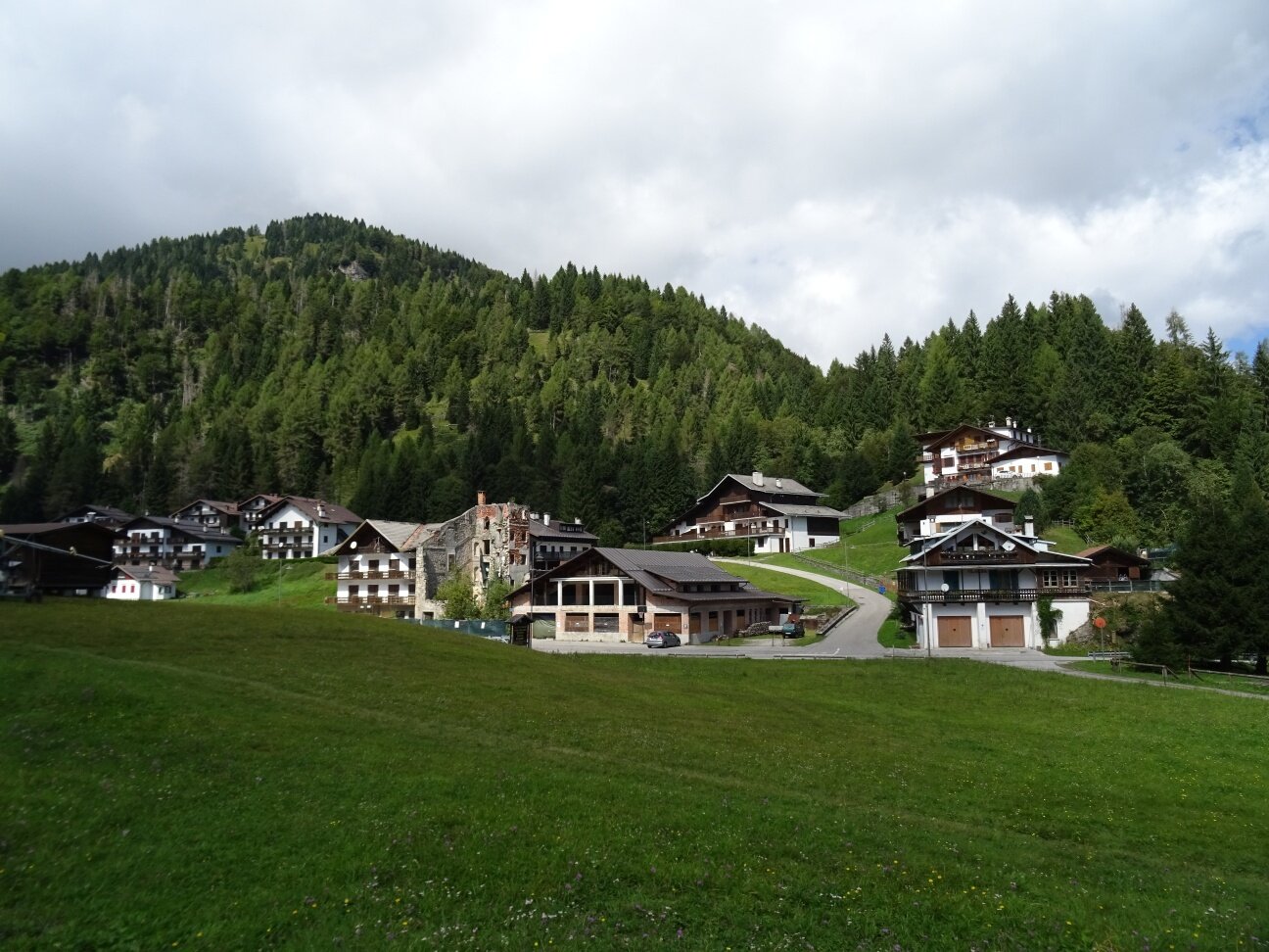 Img2 614143883 Default Variant