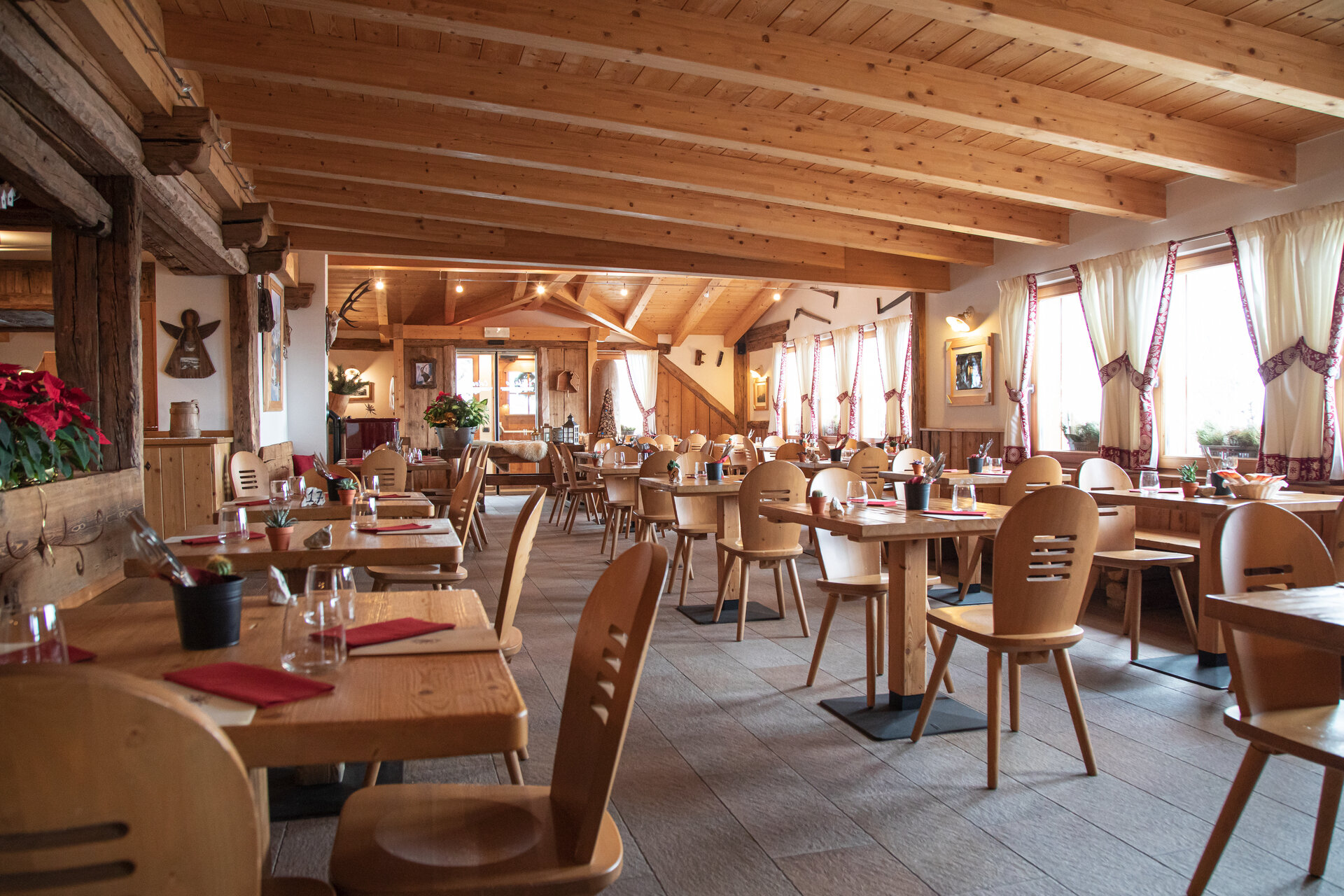 Content Dam Org 12 Images Full Rights Gusto Baita Colverde C Dolomites Web Srl Baita Colverde7