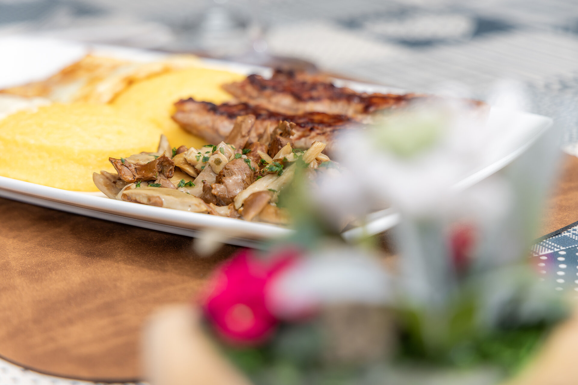 Content Dam Org 12 Images Full Rights Gusto Malga Lozen A93a5534