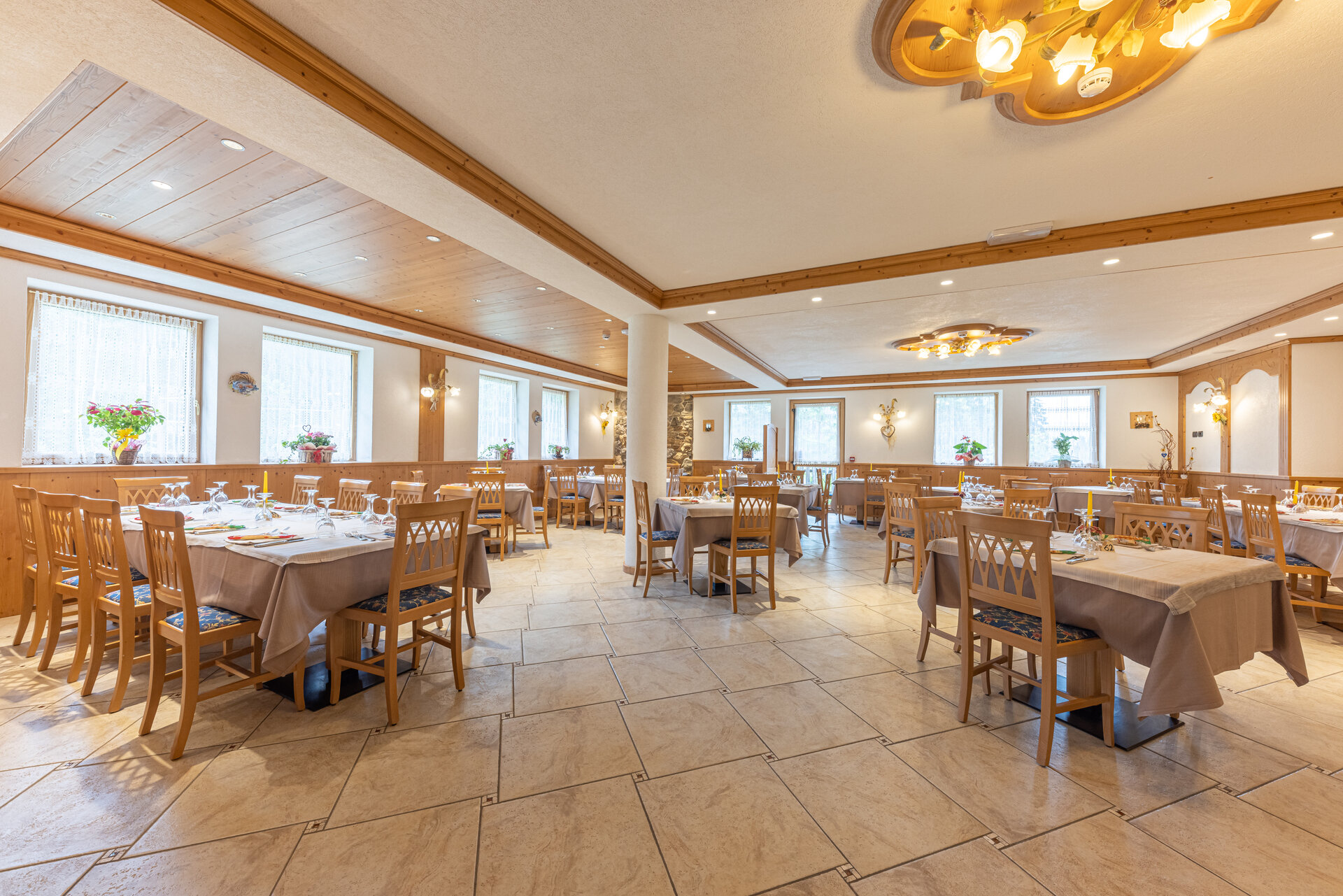 Content Dam Org 12 Images Full Rights Gusto Cacciatore 2