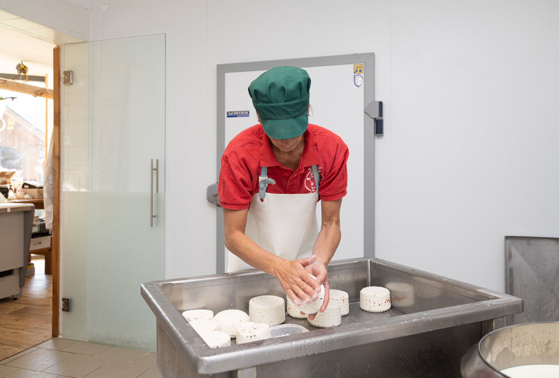 Content Dam Org 12 Images Full Rights Shopping Caprini Al Passo 2a4a8703