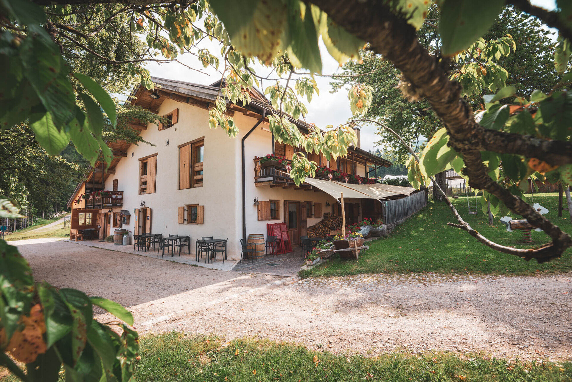 Content Dam Org 12 Images Full Rights Famiglia Agritur Dalaip 51