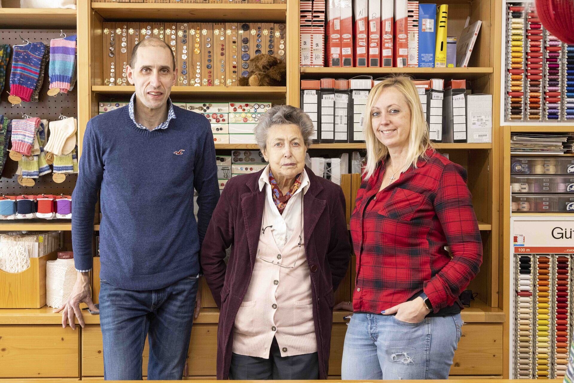 Content Dam Org 12 Images Full Rights Shopping Strawberry Strawberry 0010