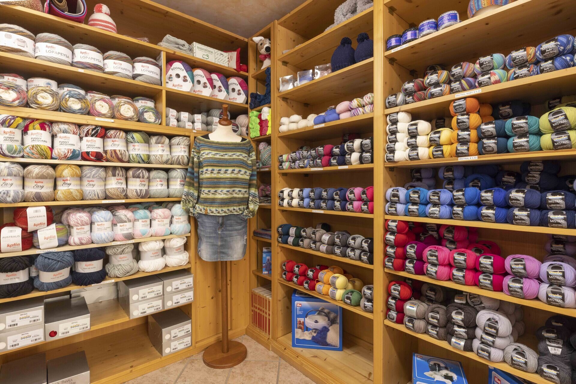 Content Dam Org 12 Images Full Rights Shopping Strawberry Strawberry 0003