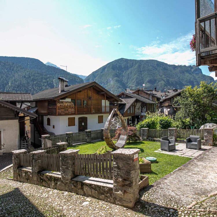 Centro del borgo di mezzano