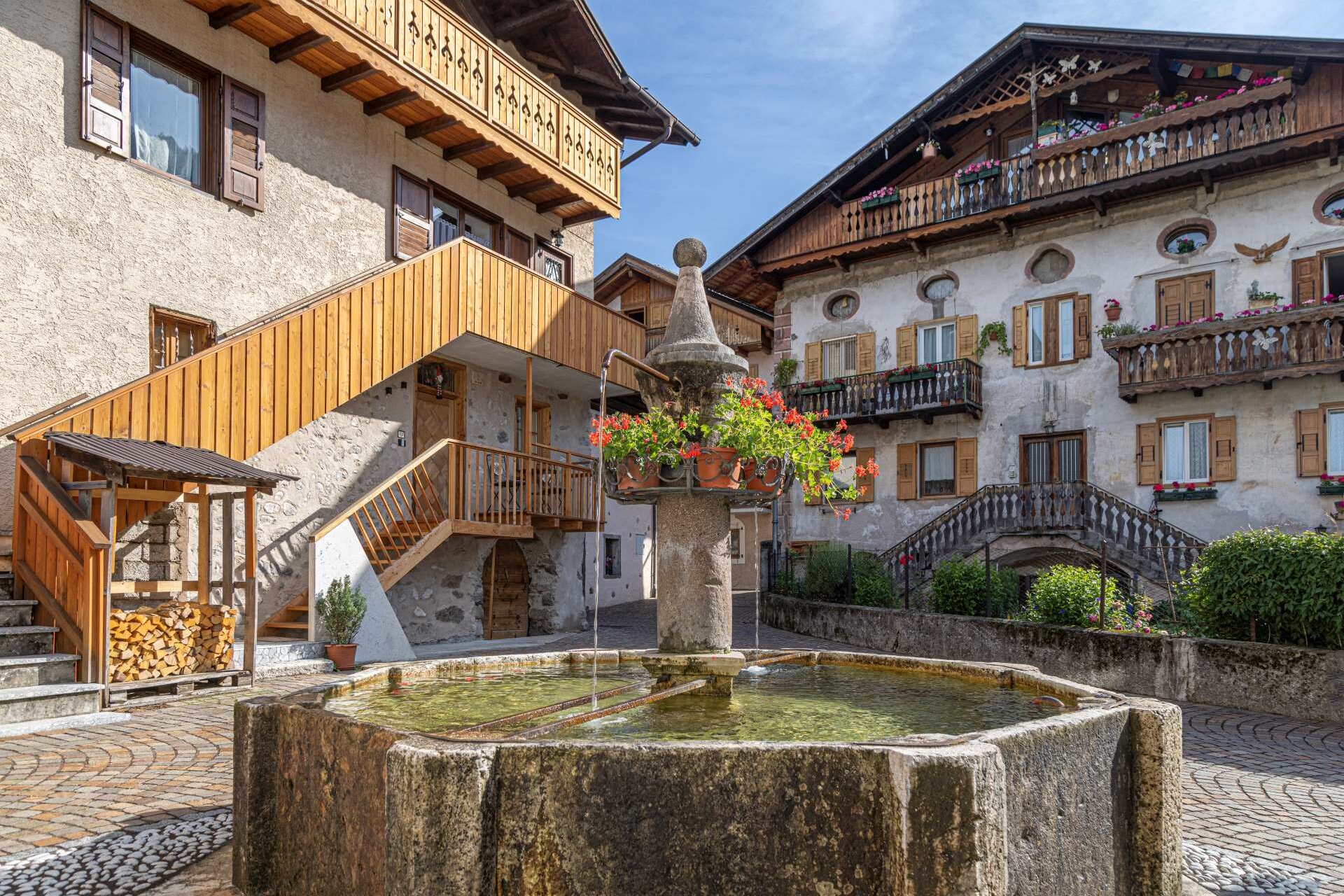 Fontana di Tonadico