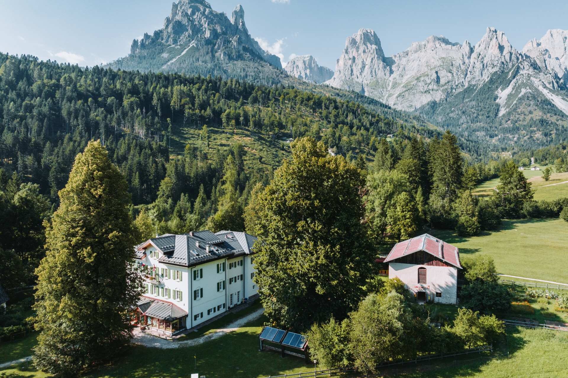 Paesaggi immersi nella natura delle dolomiti