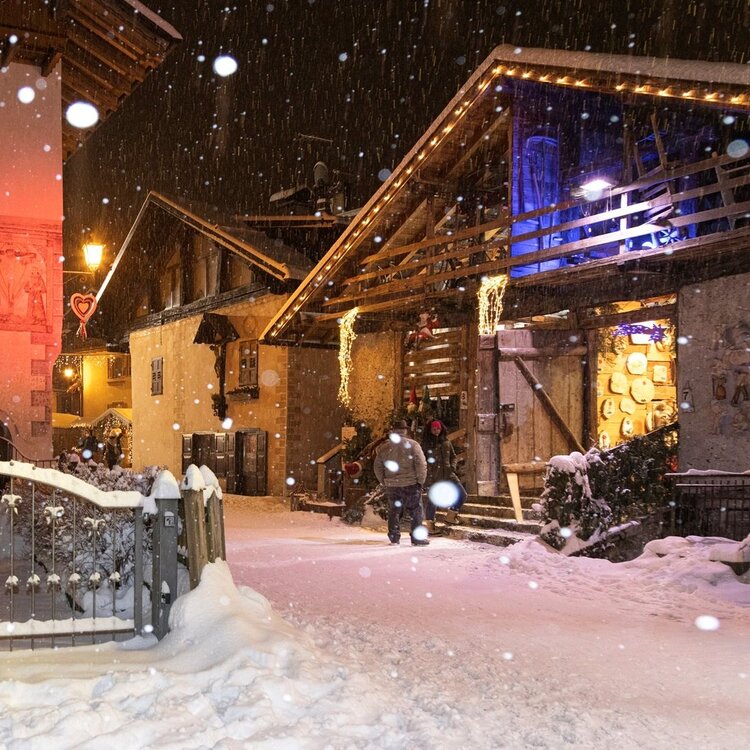 Paese di Siror in inverno