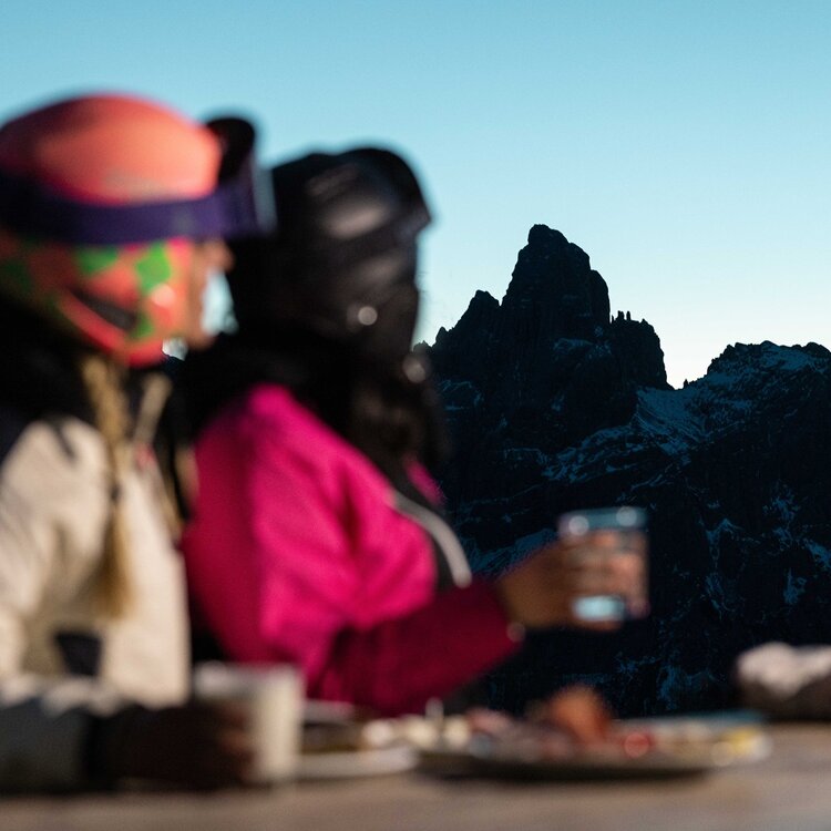 Evento skisunrise a tognola