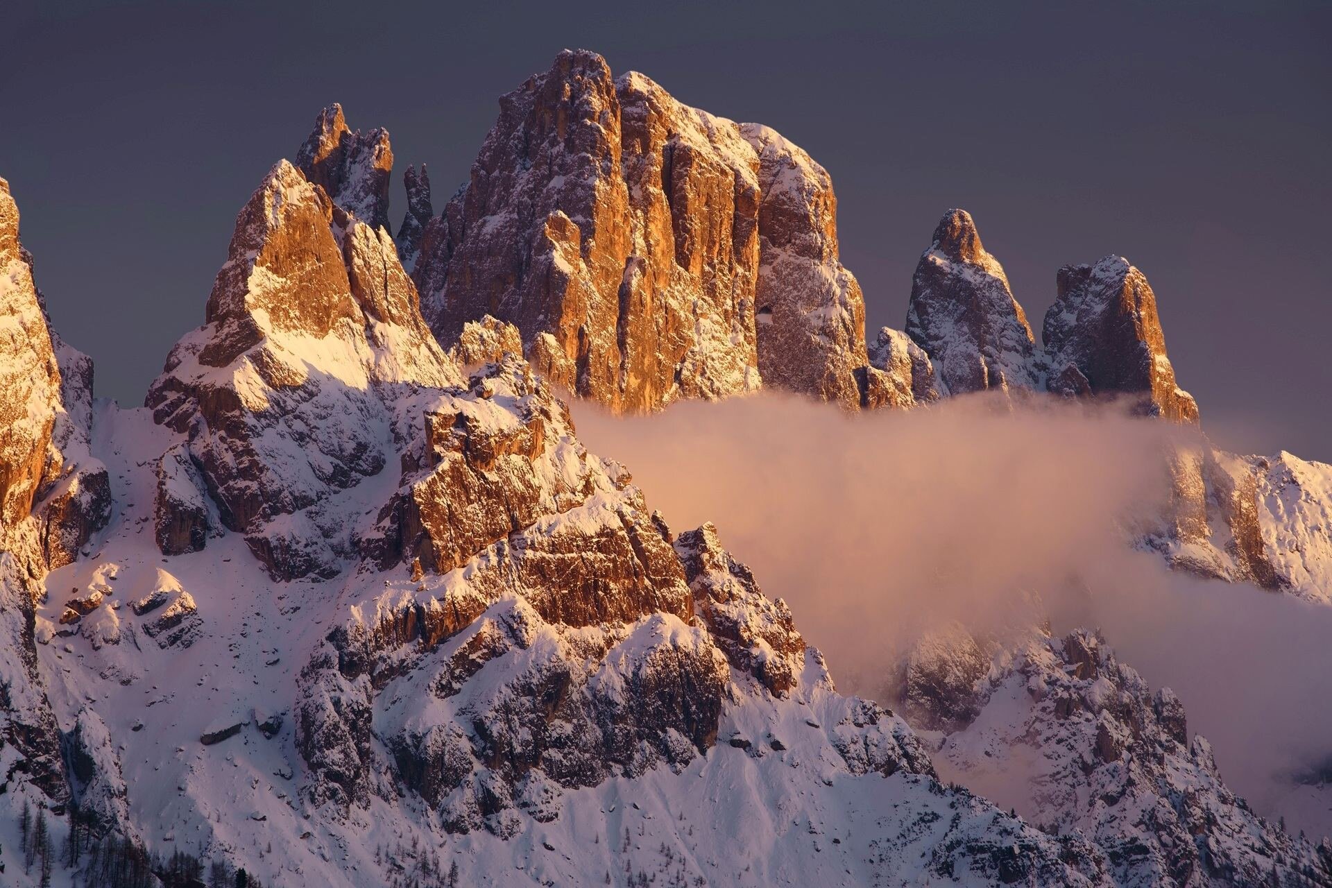 Enrosadira sulle Pale di San Martino