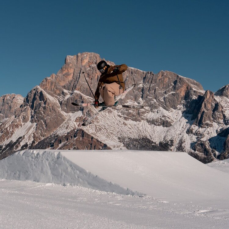Salto nello snowpark a San Martino di Castrozza