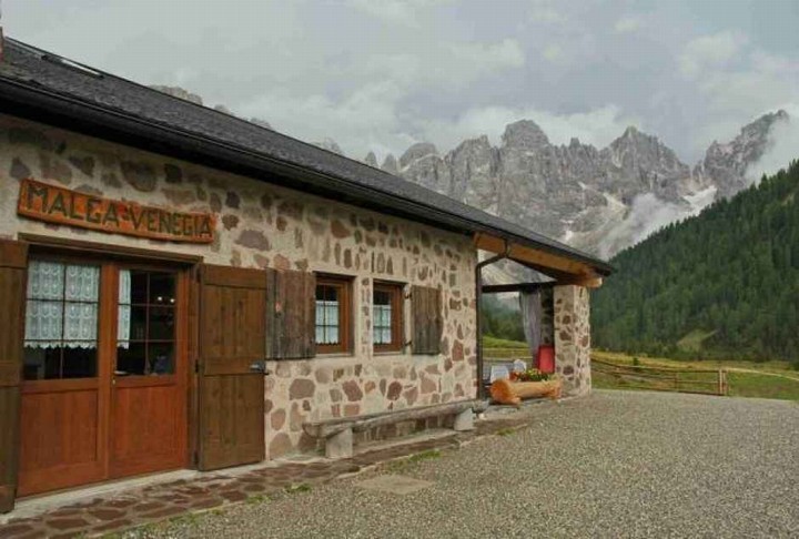 Agritur Malga Venegia Passo Rolle Apt San Martino San Martino Di Castrozza Primiero E Vanoi